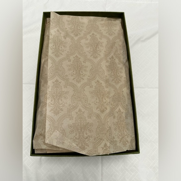 GUCCI DOUBLE G PATENT LEATHER BALLET FLAT - Picture 10 of 12